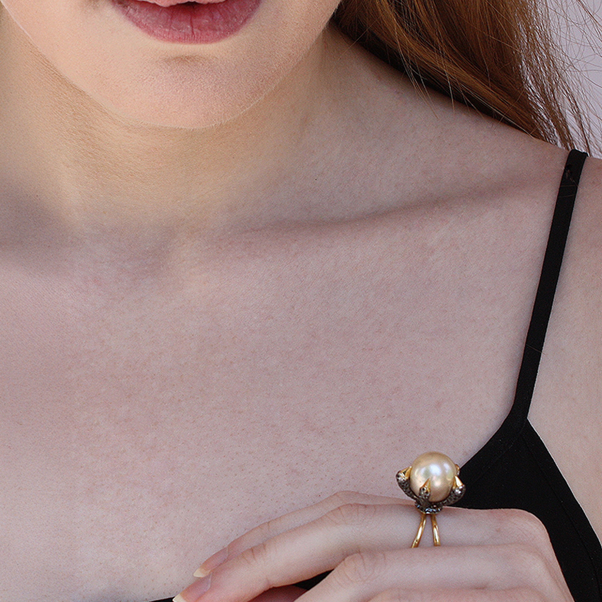 Golden Egg Ring - South Sea Pearl/Diamond