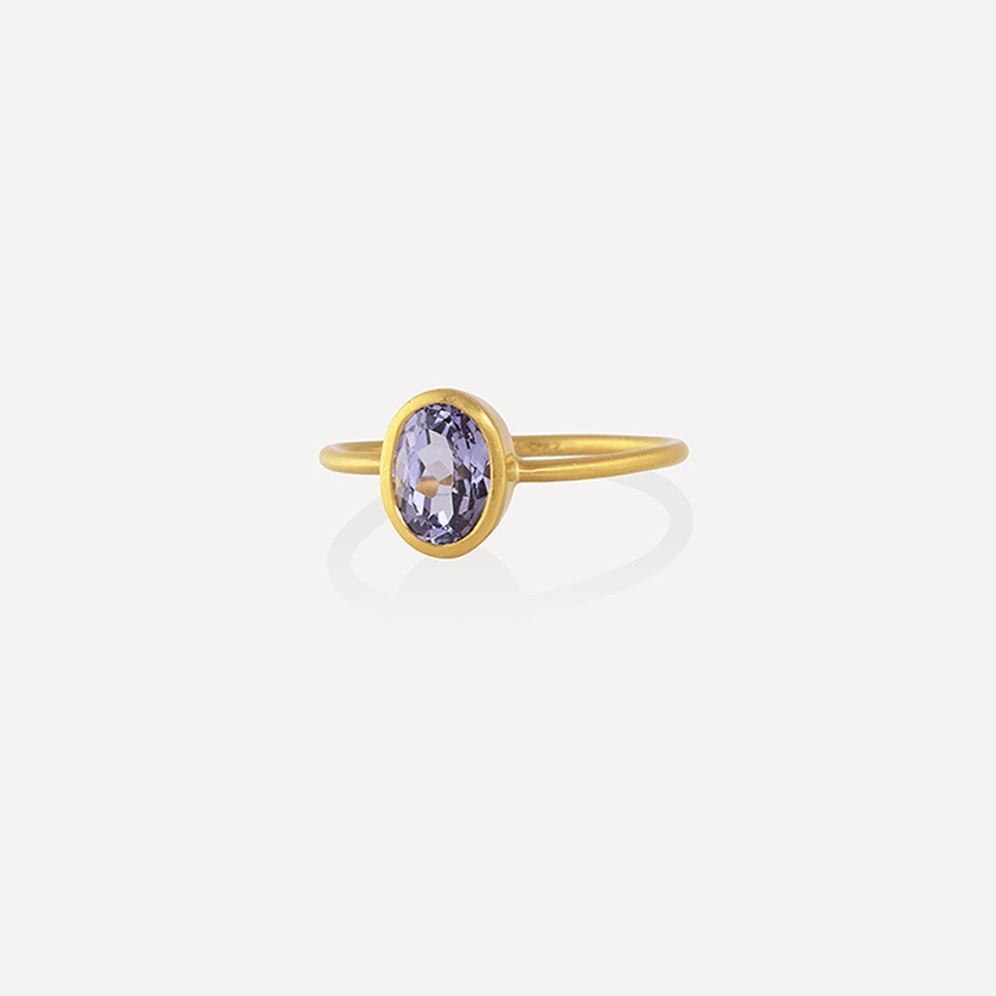 Una Ring - Gray Spinel